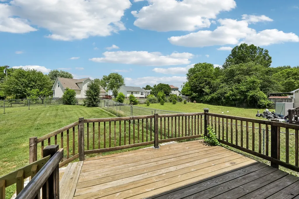 1035 Summerhaven Road Clarksville TN 37042