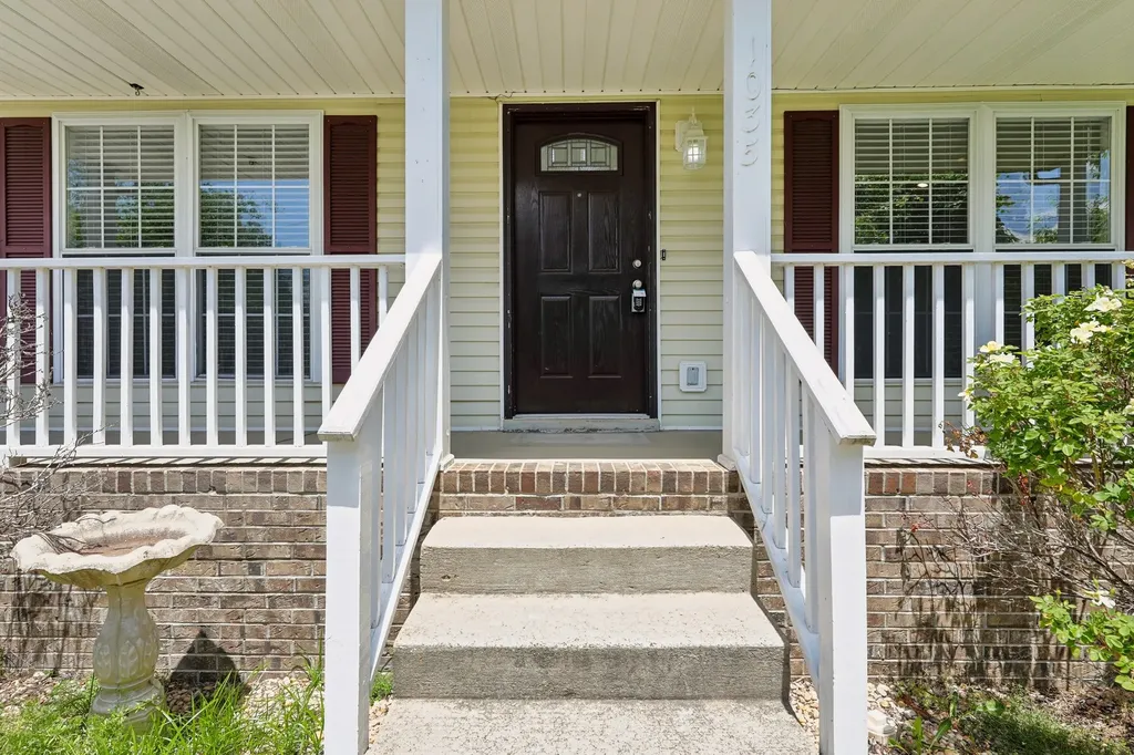1035 Summerhaven Road Clarksville TN 37042