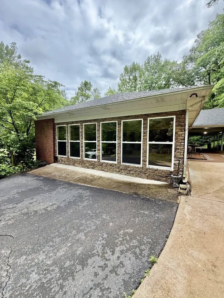 230 Raven Bluff Road Lawrenceburg TN 38464