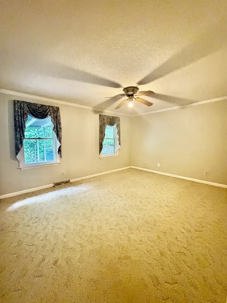 230 Raven Bluff Road Lawrenceburg TN 38464