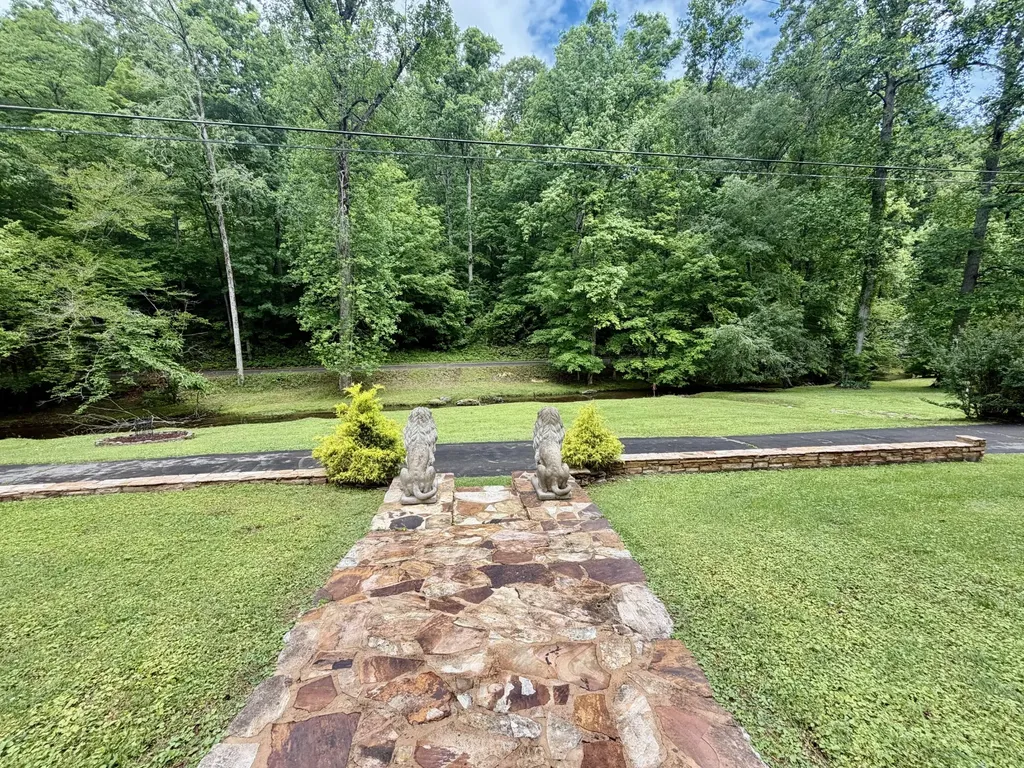 230 Raven Bluff Road Lawrenceburg TN 38464