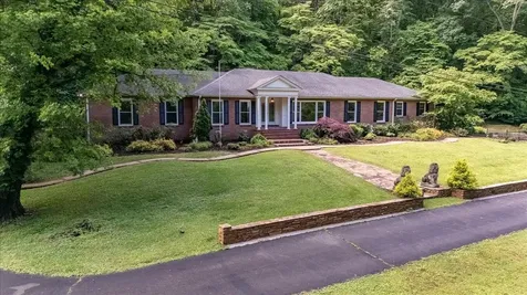 230 Raven Bluff Road Lawrenceburg TN 38464