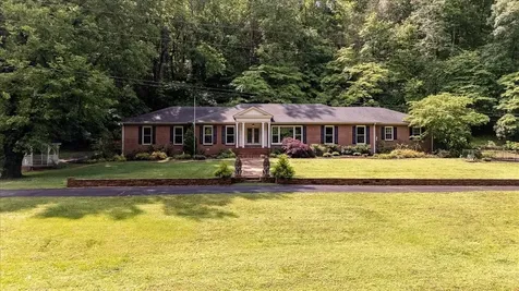 230 Raven Bluff Road Lawrenceburg TN 38464