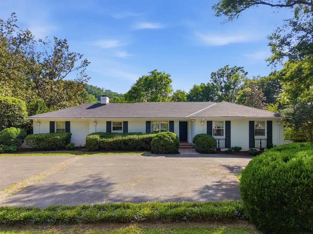 2709 Tyne Boulevard Nashville TN 37215