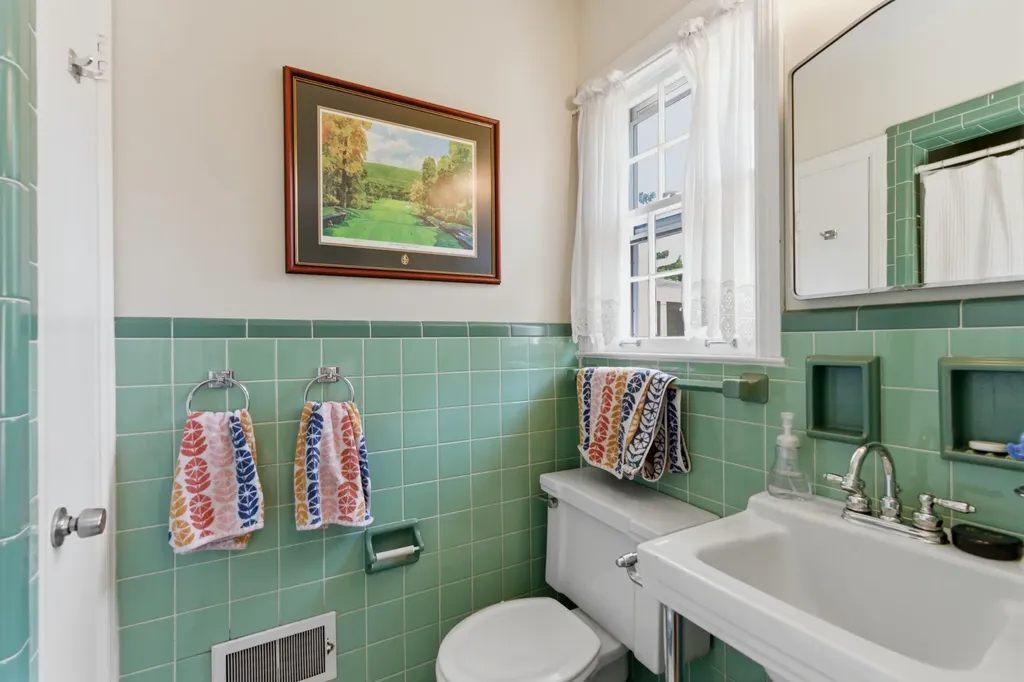 2709 Tyne Boulevard Nashville TN 37215