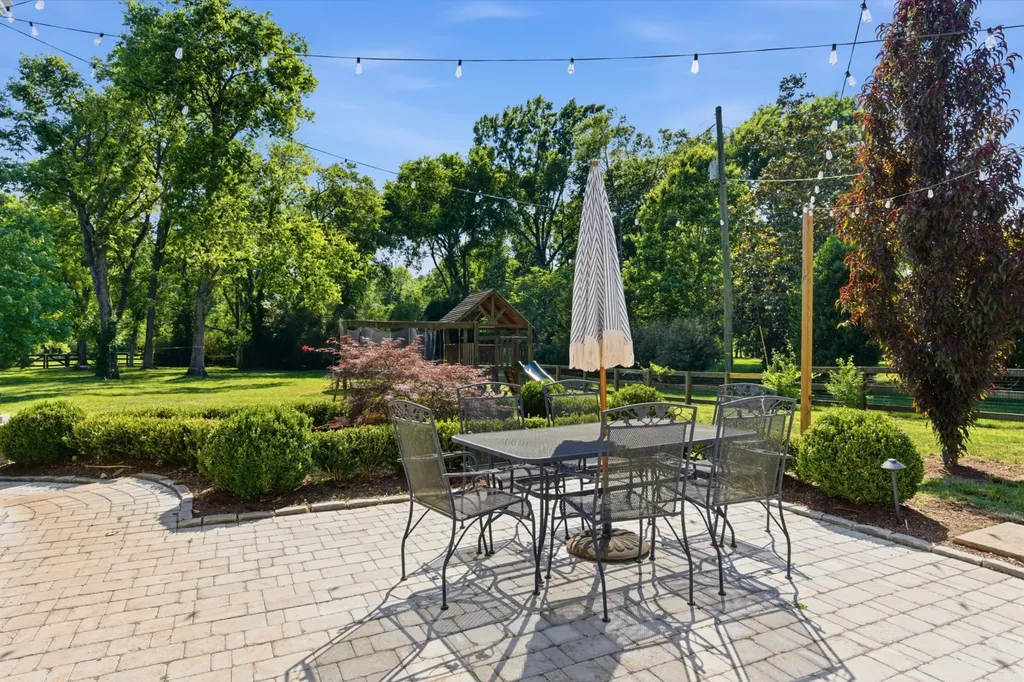 2709 Tyne Boulevard Nashville TN 37215
