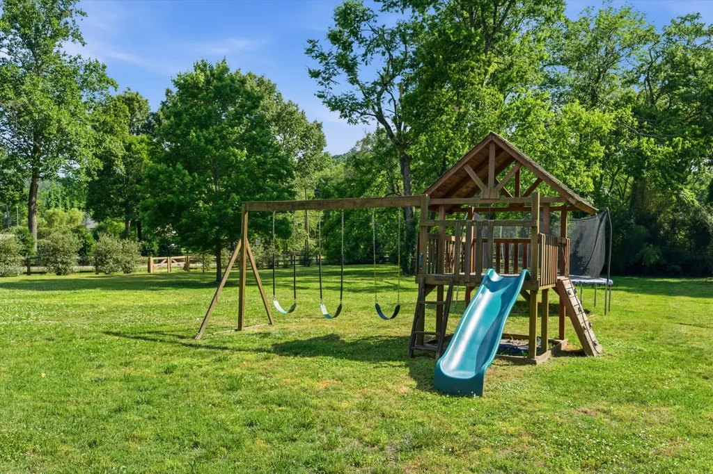 2709 Tyne Boulevard Nashville TN 37215