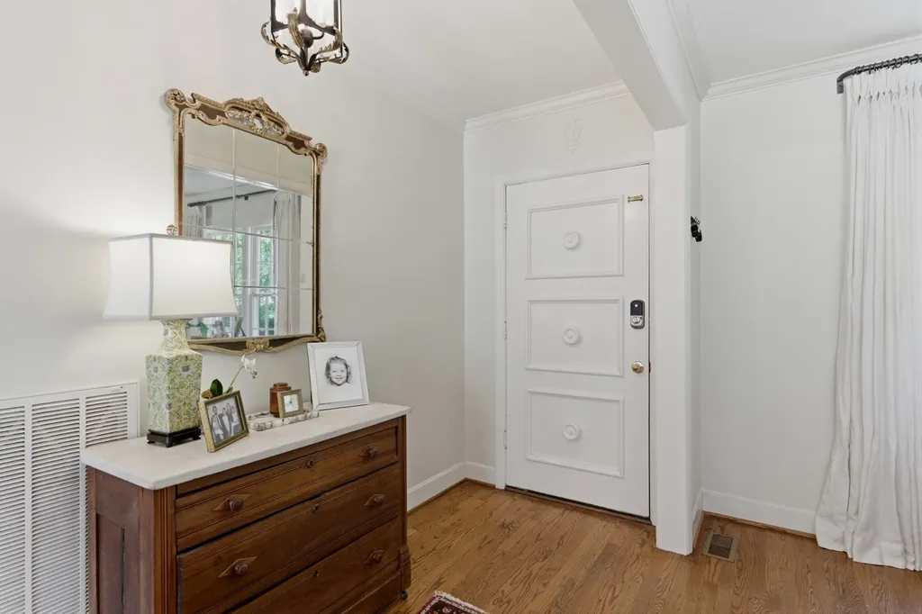 2709 Tyne Boulevard Nashville TN 37215