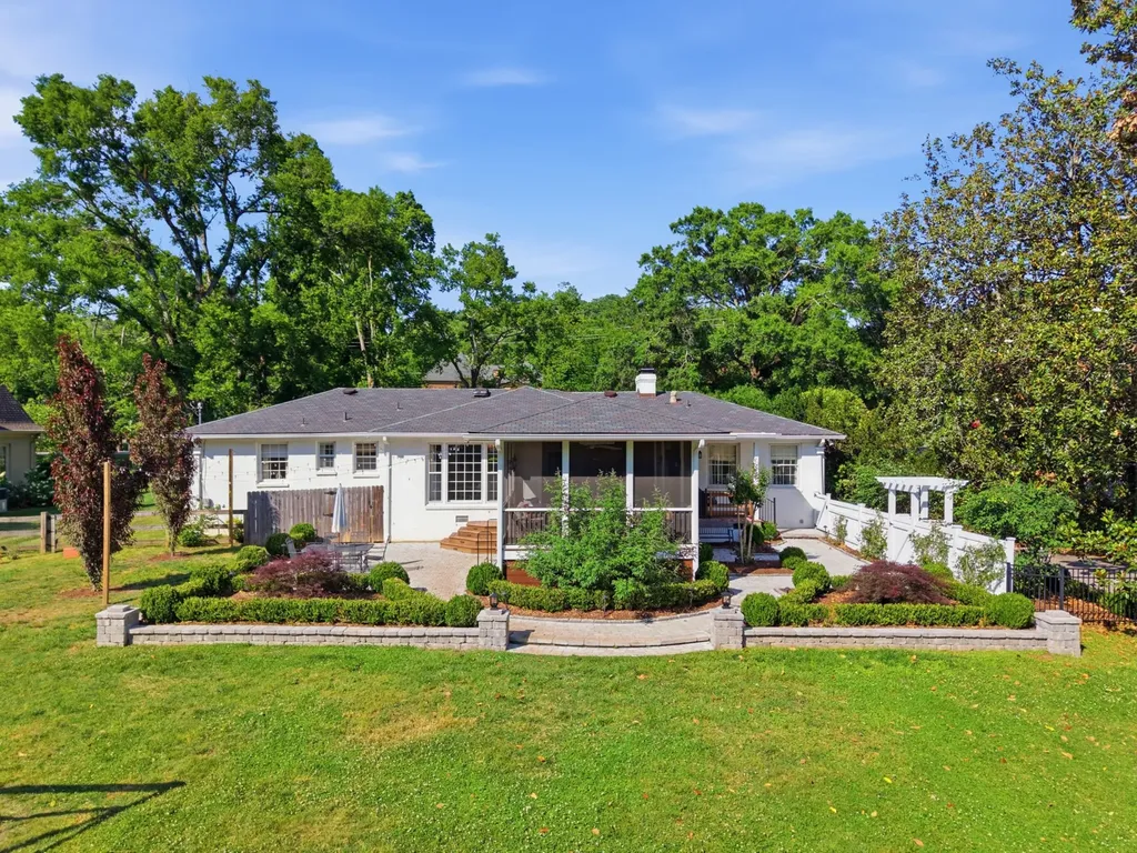 2709 Tyne Boulevard Nashville TN 37215