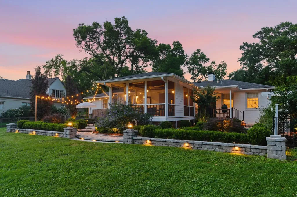 2709 Tyne Boulevard Nashville TN 37215