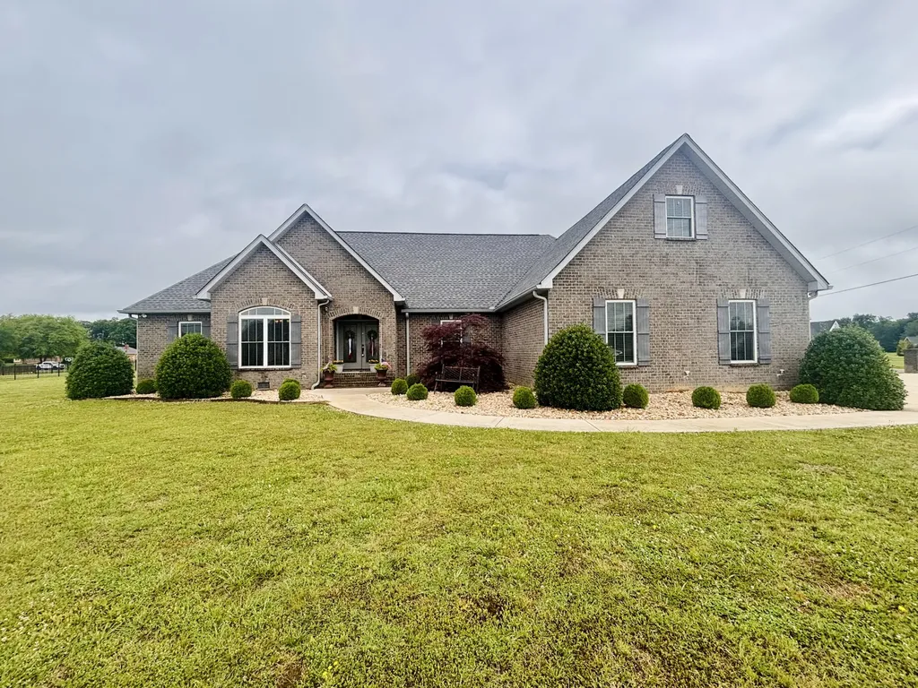 176 Post Oak Lane Smithville TN 37166