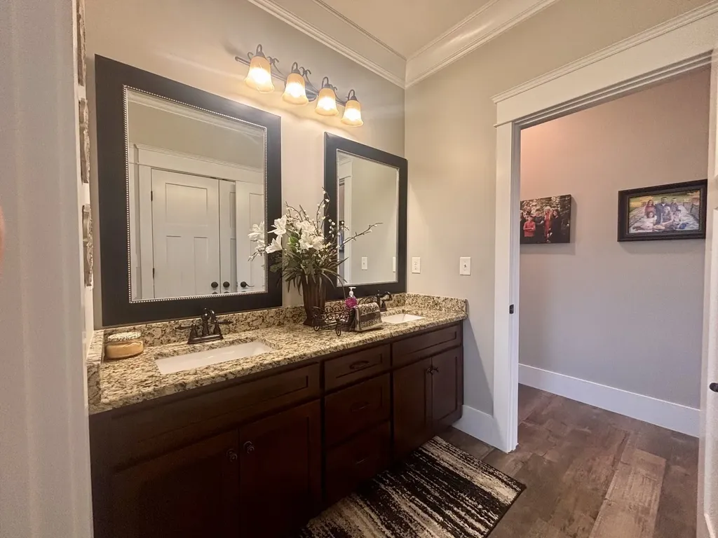 176 Post Oak Lane Smithville TN 37166