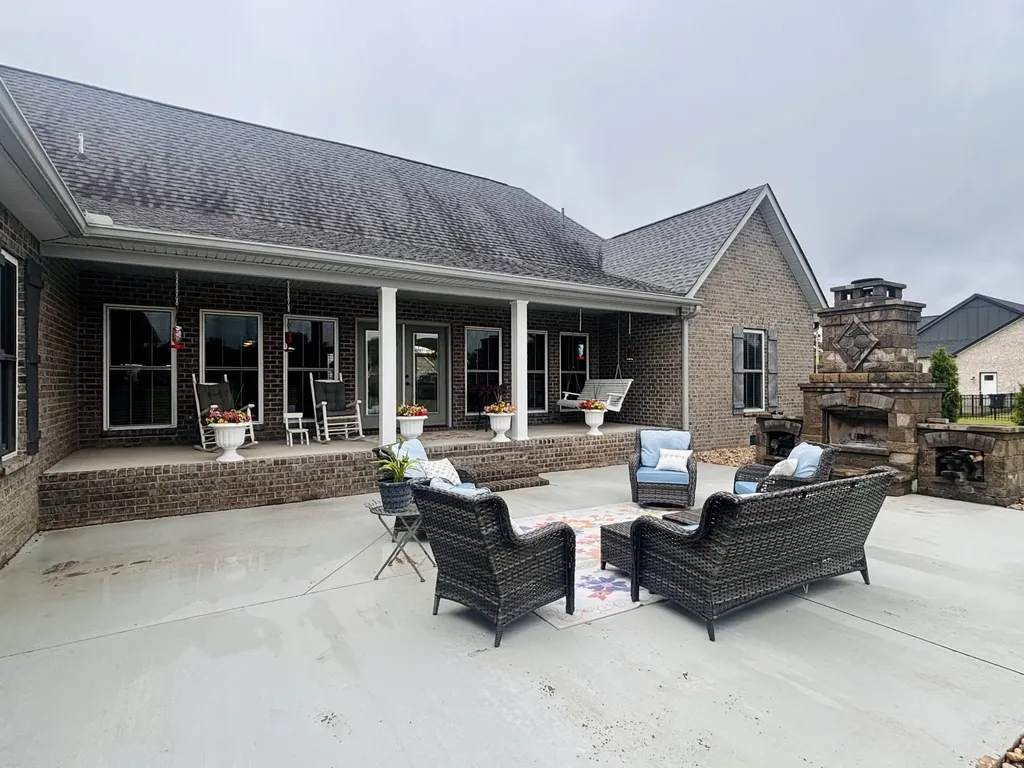 176 Post Oak Lane Smithville TN 37166