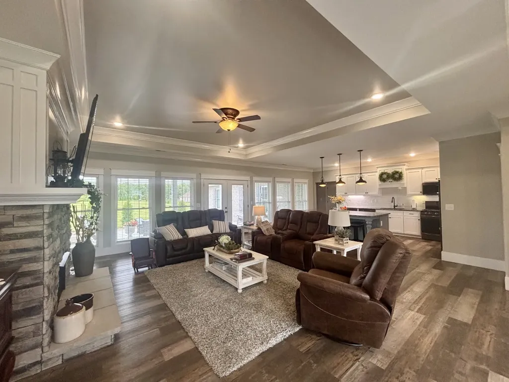 176 Post Oak Lane Smithville TN 37166