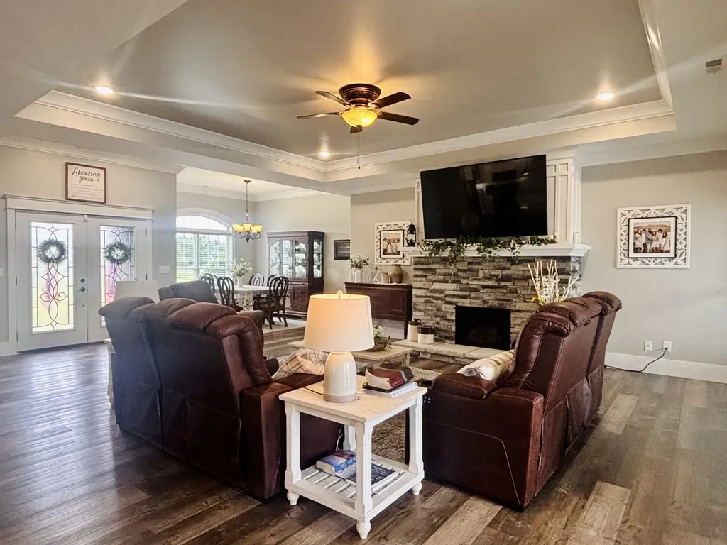 176 Post Oak Lane Smithville TN 37166