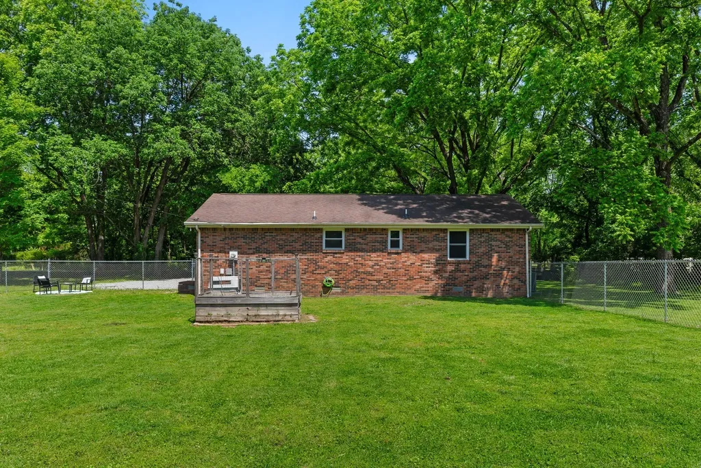 1223 Main Street Pleasant View TN 37146