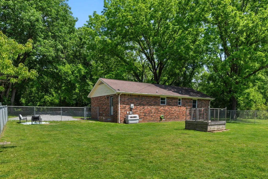 1223 Main Street Pleasant View TN 37146