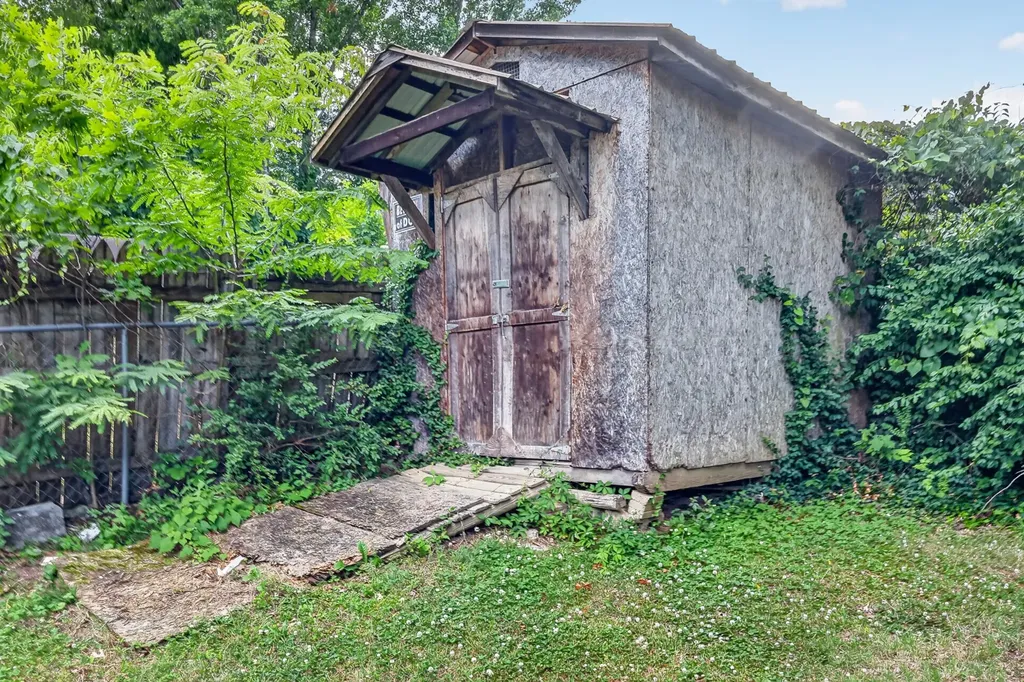 4325 Hopewood Drive Nashville TN 37211