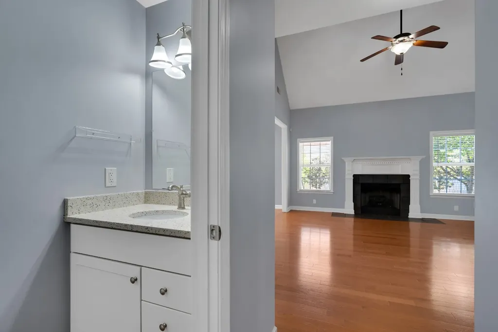 1318 Davy Crockett Drive Murfreesboro TN 37129