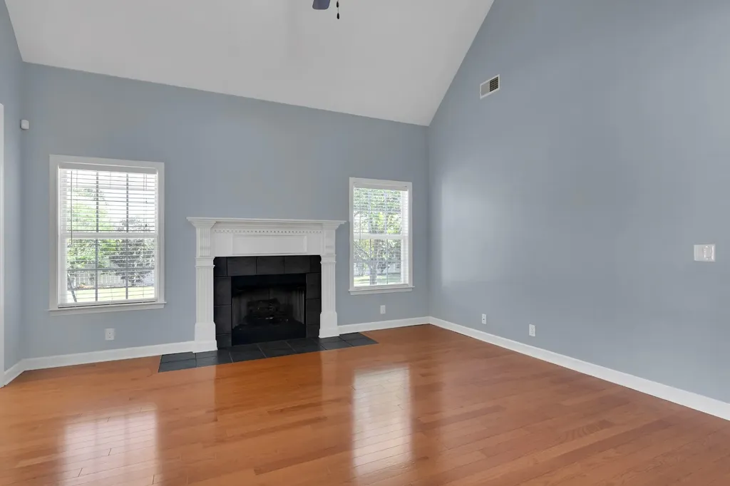 1318 Davy Crockett Drive Murfreesboro TN 37129