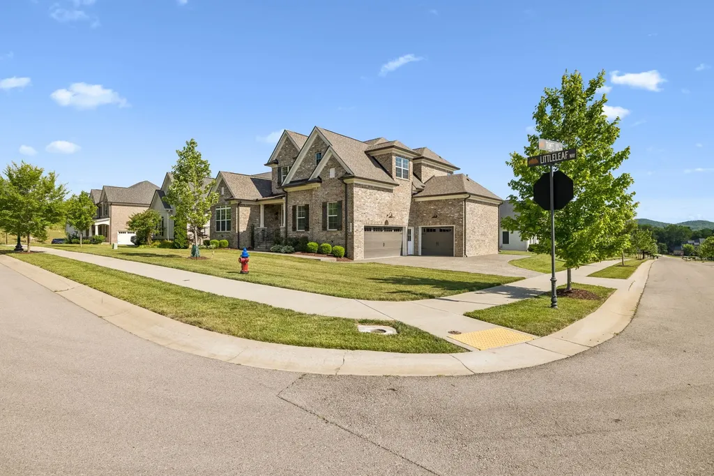 1429 Trumpet Lily Place Nolensville TN 37135