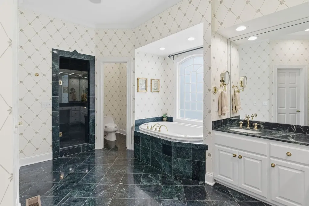 55 Annandale Nashville TN 37215