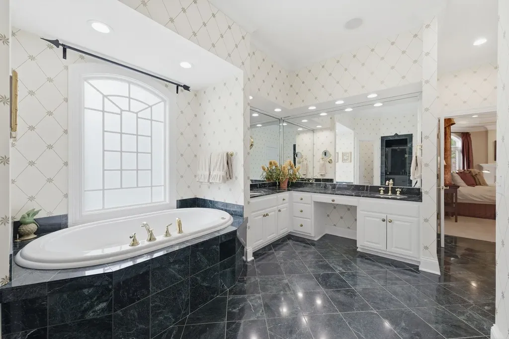 55 Annandale Nashville TN 37215