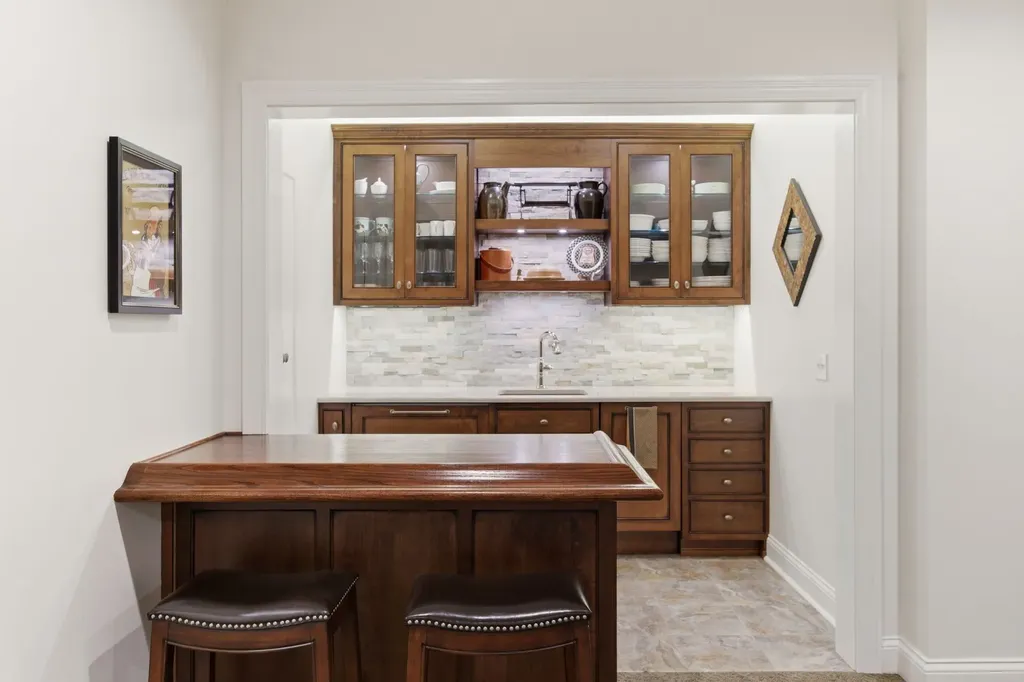 55 Annandale Nashville TN 37215