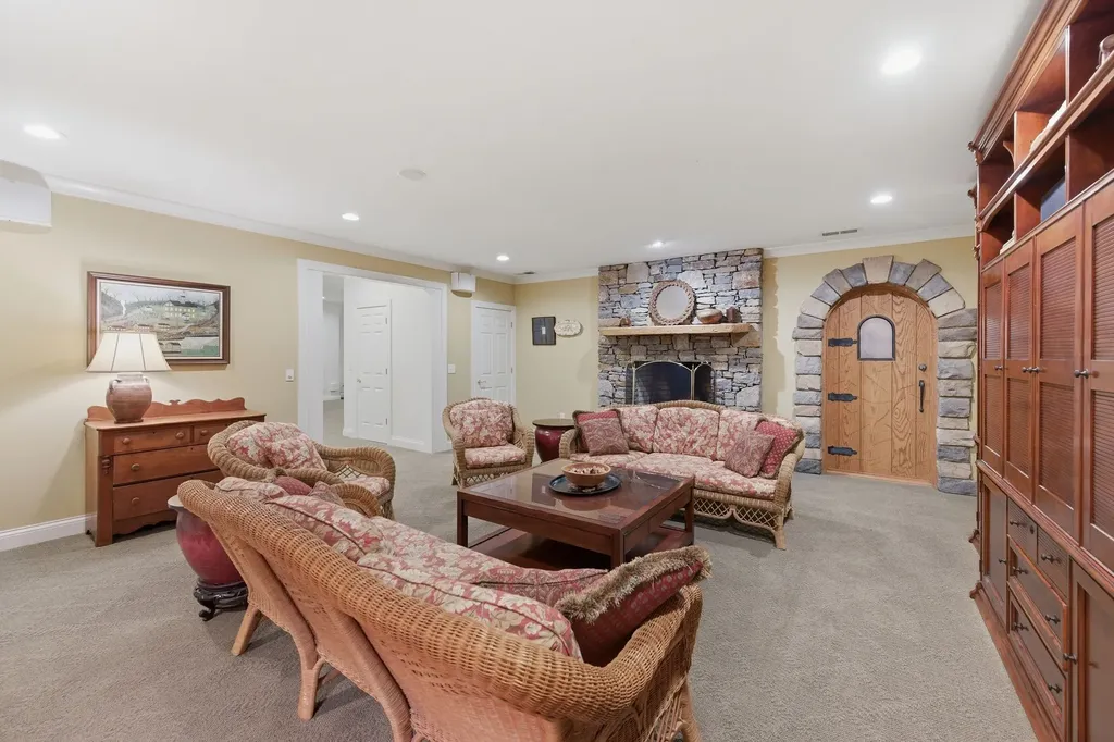 55 Annandale Nashville TN 37215
