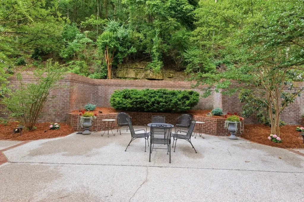 55 Annandale Nashville TN 37215