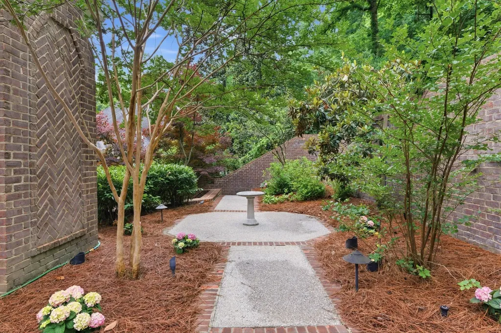 55 Annandale Nashville TN 37215