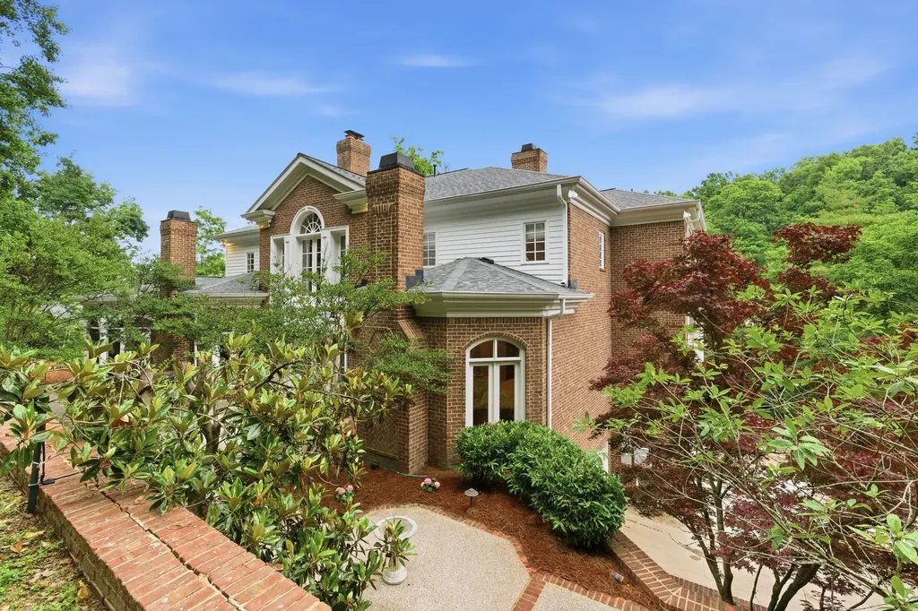 55 Annandale Nashville TN 37215