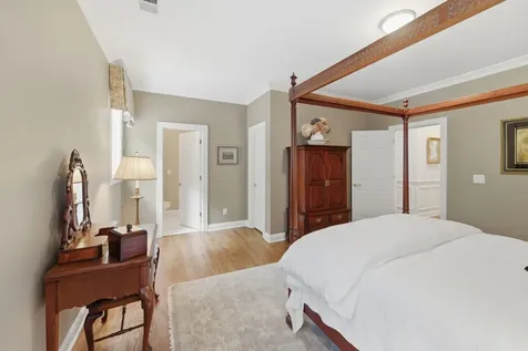 55 Annandale Nashville TN 37215