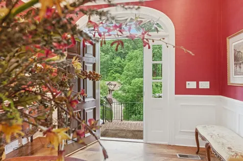 55 Annandale Nashville TN 37215