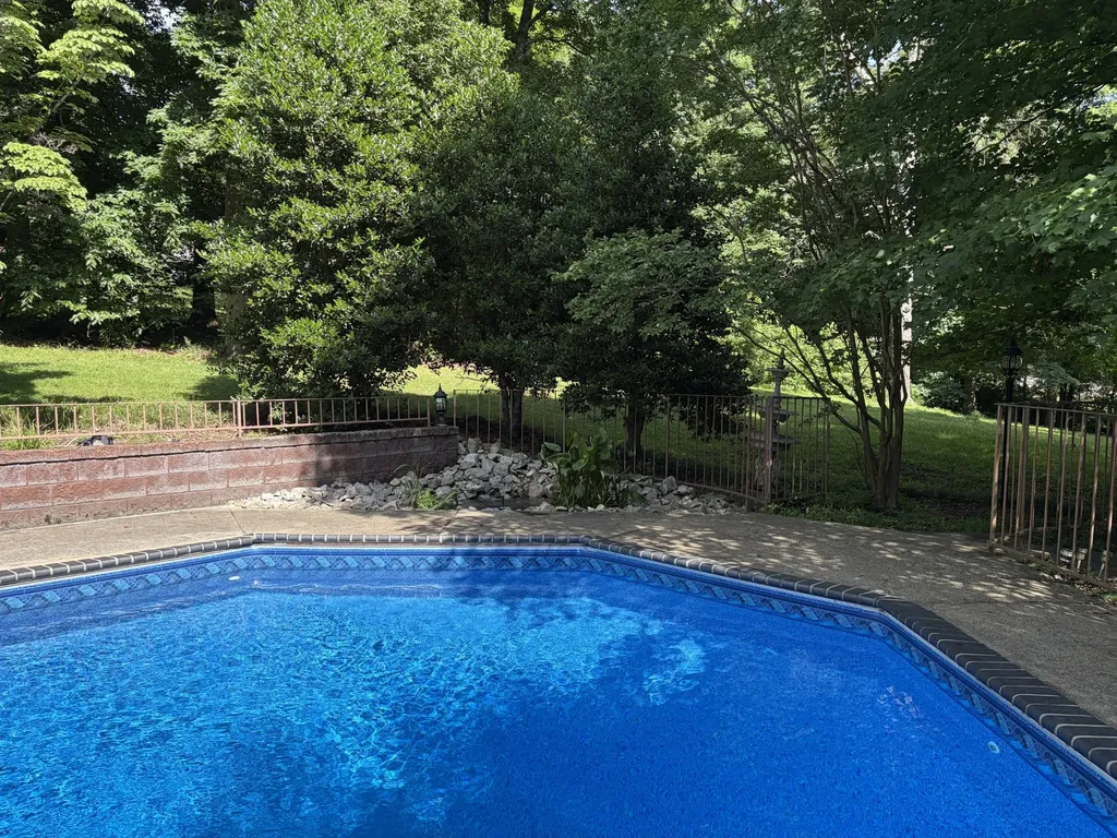 228 Druid Hills Drive Dickson TN 37055
