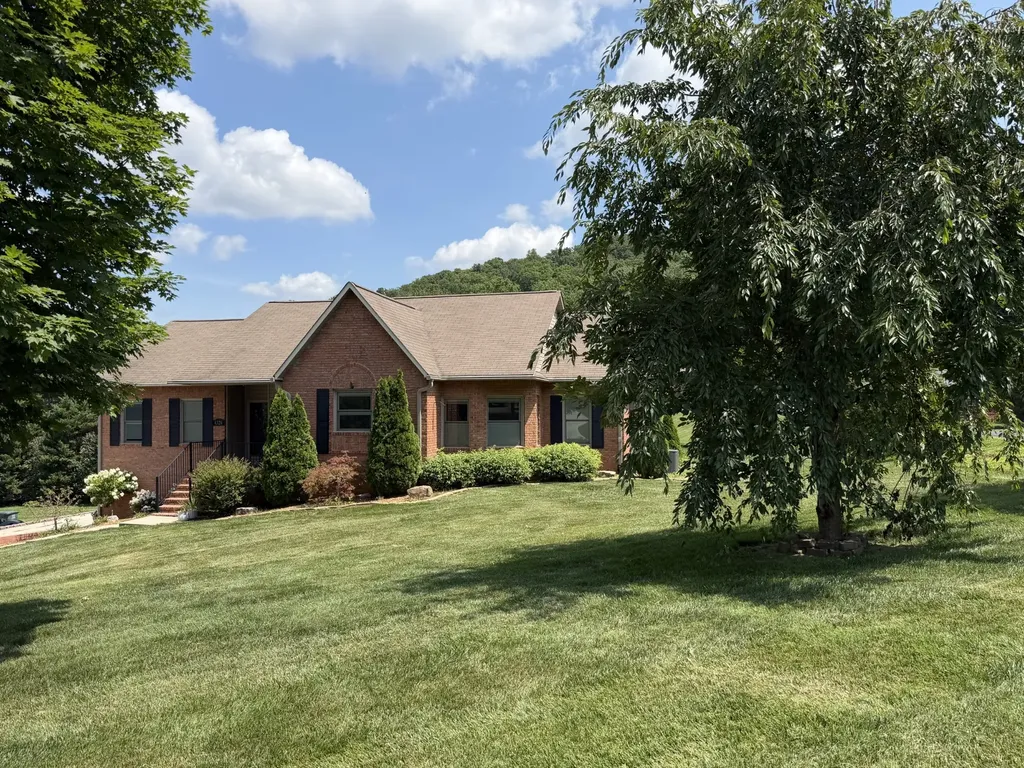 4328 Plantation Drive Cookeville TN 38506