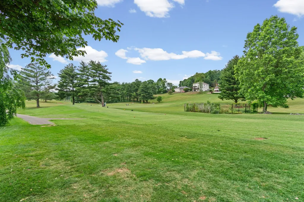 4328 Plantation Drive Cookeville TN 38506