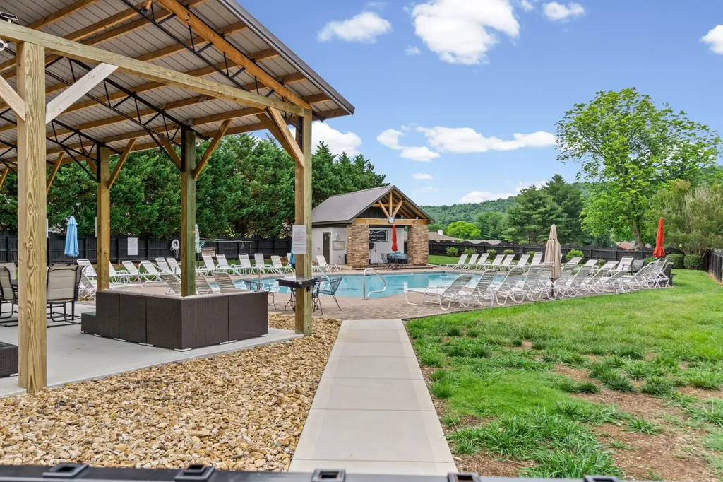4328 Plantation Drive Cookeville TN 38506
