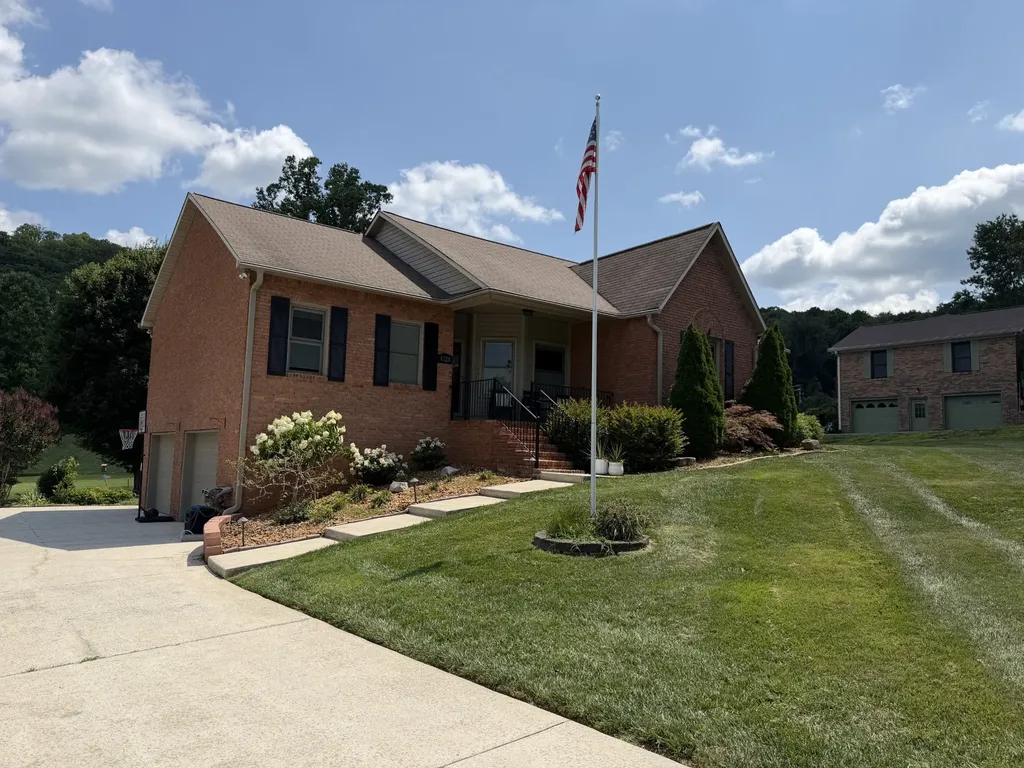 4328 Plantation Drive Cookeville TN 38506