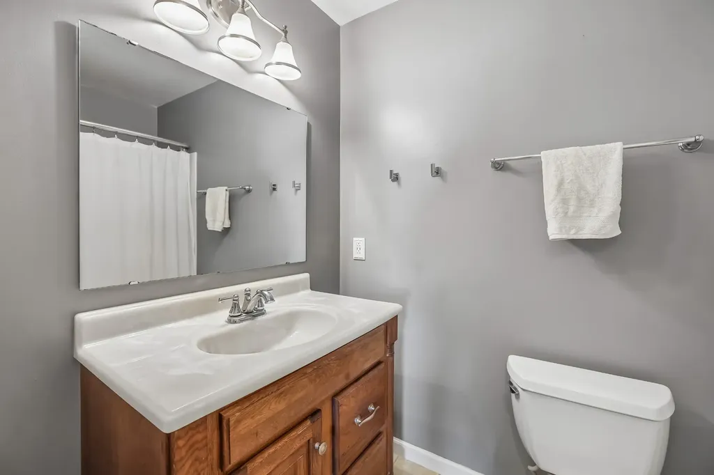 2504 Sundance Court Christiana TN 37037