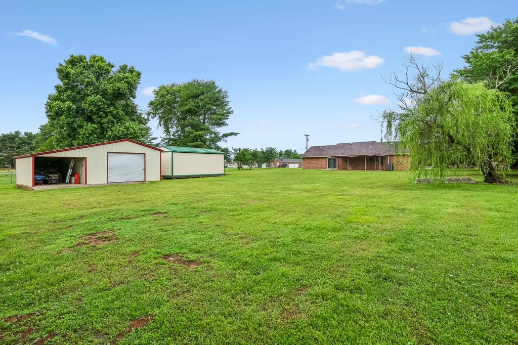 2504 Sundance Court Christiana TN 37037