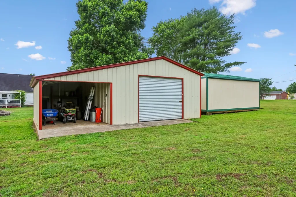 2504 Sundance Court Christiana TN 37037