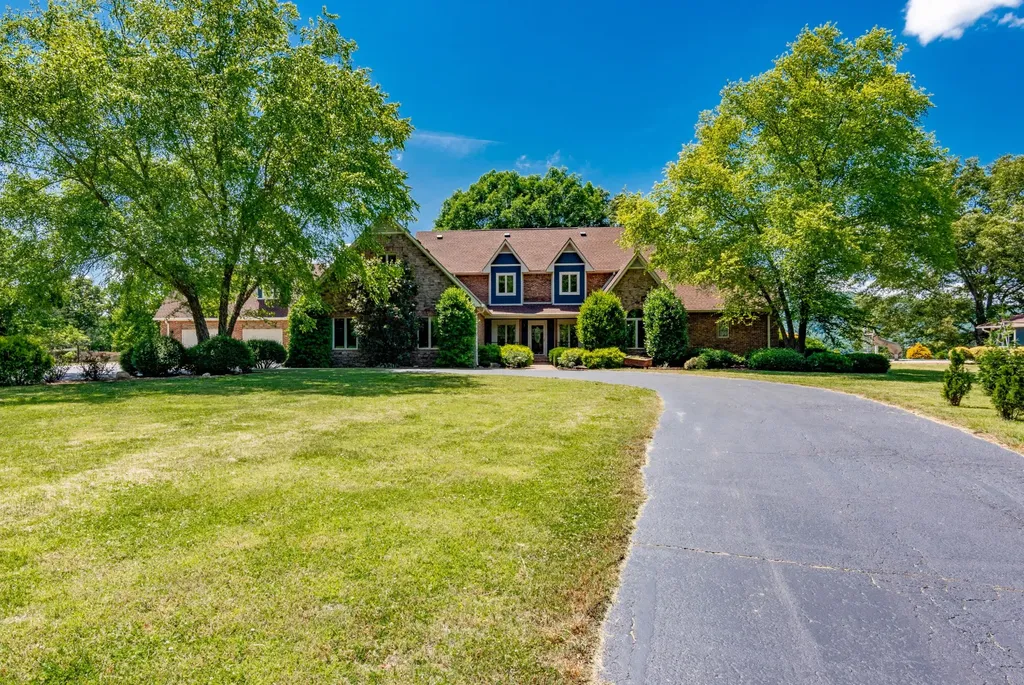 320 Crestview Lane Dayton TN 37321