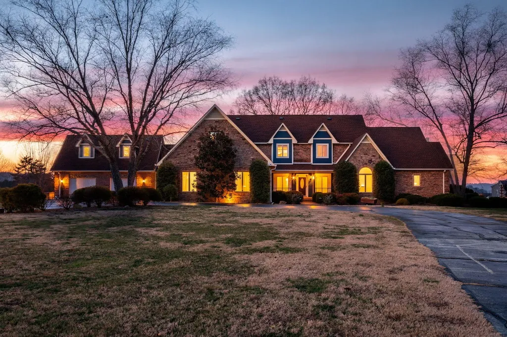 320 Crestview Lane Dayton TN 37321
