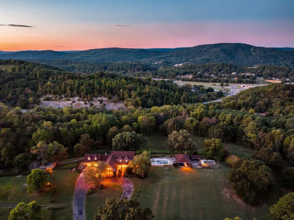 320 Crestview Lane Dayton TN 37321