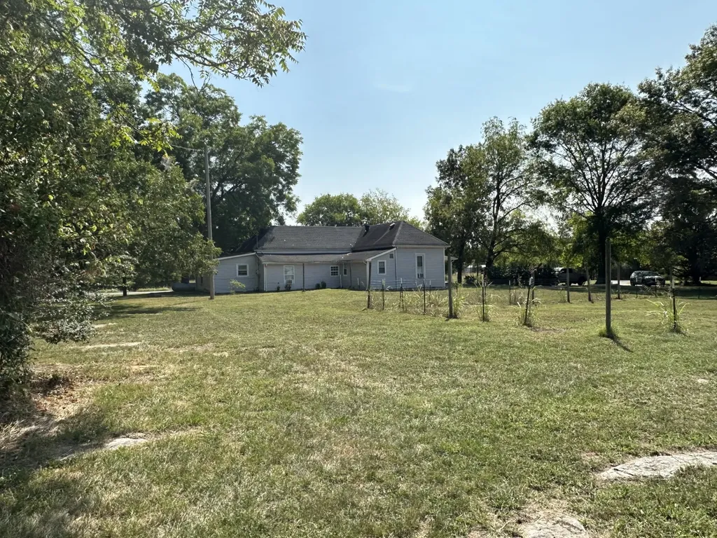 1694 Verona Caney Road Lewisburg TN 37091