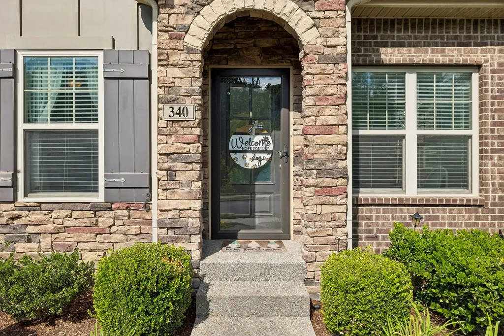 340 Carellton Drive Gallatin TN 37066