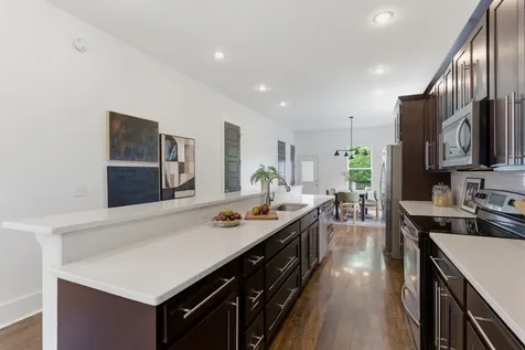 2206 14th Ave, N Nashville TN 37208