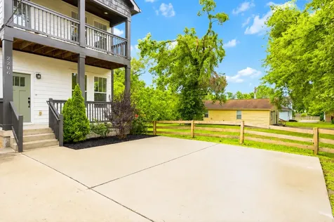 2206 14th Ave, N Nashville TN 37208