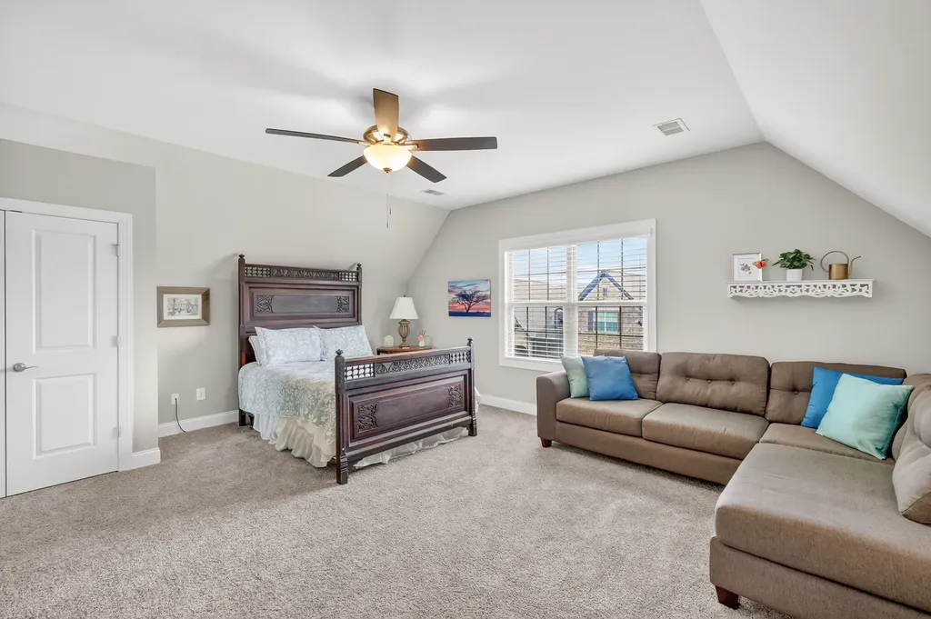 179 Village Circle Lebanon TN 37087
